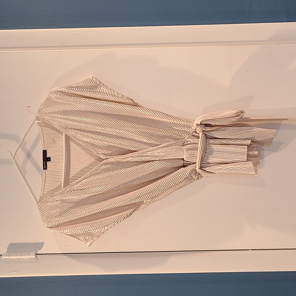 NWOT Gibson metallic wrap top